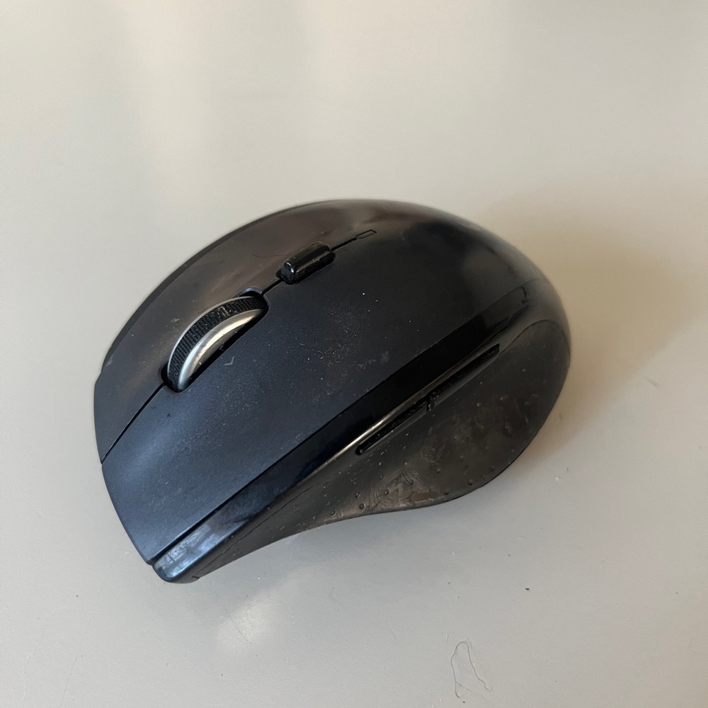 Logitech M705 Bluetooth Wireless Mouse